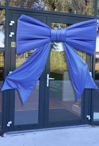 Mega Schleife SchleifeXXXL Blau 200X100cm & Grosser Saugnapf